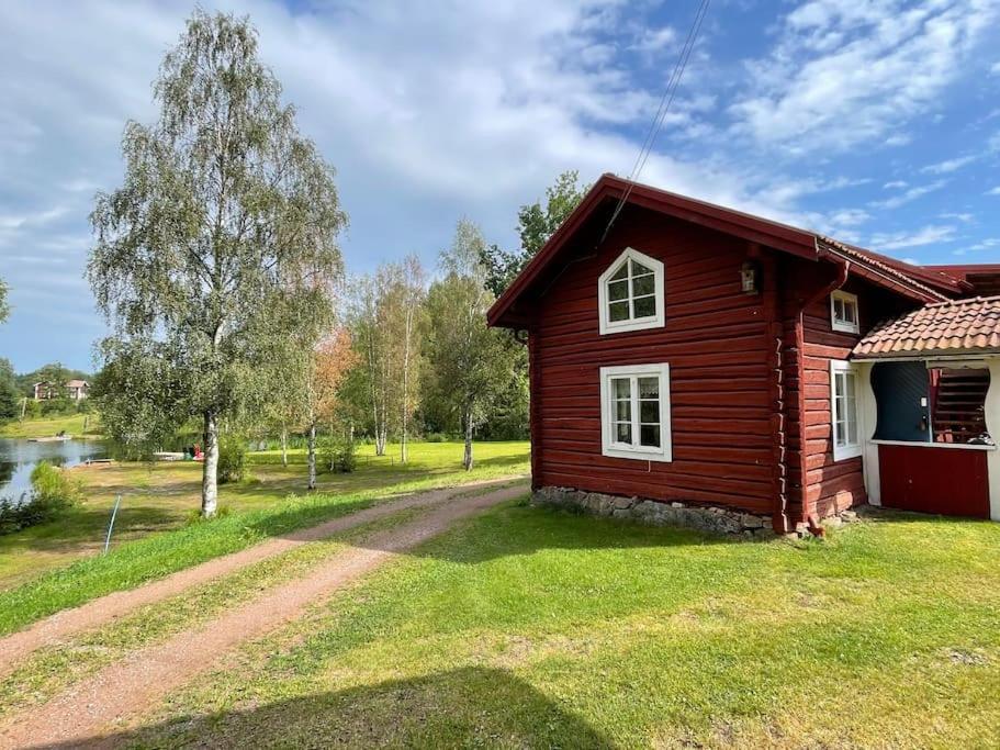 Dalastuga Med Tillgang Till Badplats ليكساند المظهر الخارجي الصورة