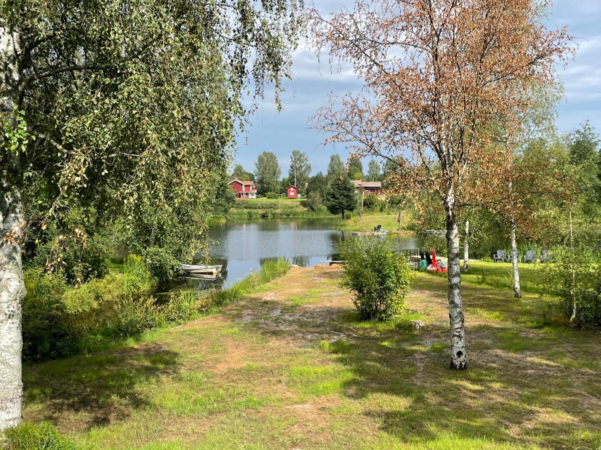 Dalastuga Med Tillgang Till Badplats ليكساند المظهر الخارجي الصورة